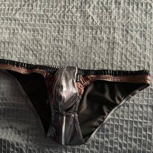 Mate briefs metallic colors size XL